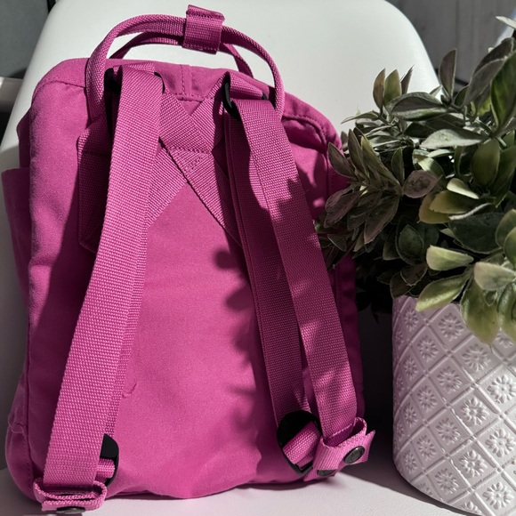 NEW with Tag - Fjallraven Mini backpack - Picture 5 of 6